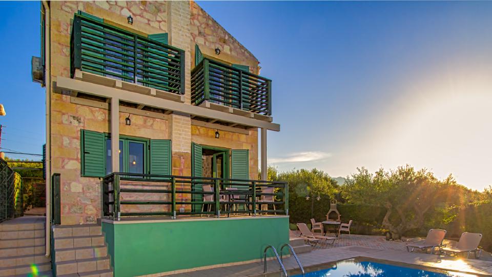Villa Euphoria path