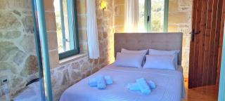 Chania villas kissamos villa happy flow 1 hu18cdd8910a43ad56afdf6df9a20b099b 625858 320x0 resize q75 box.jpg