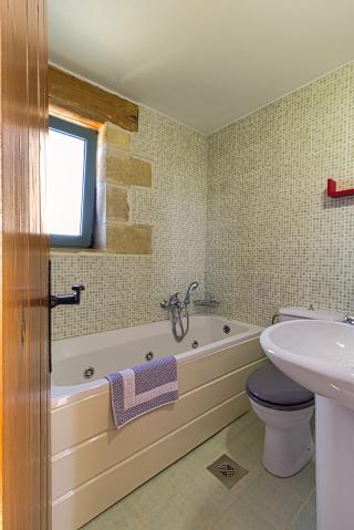 Chania villas kissamos villa happy flow 61 hu7468ad52924b02b4d05a2894aa1d3eb8 642622 320x0 resize q75 box.jpg